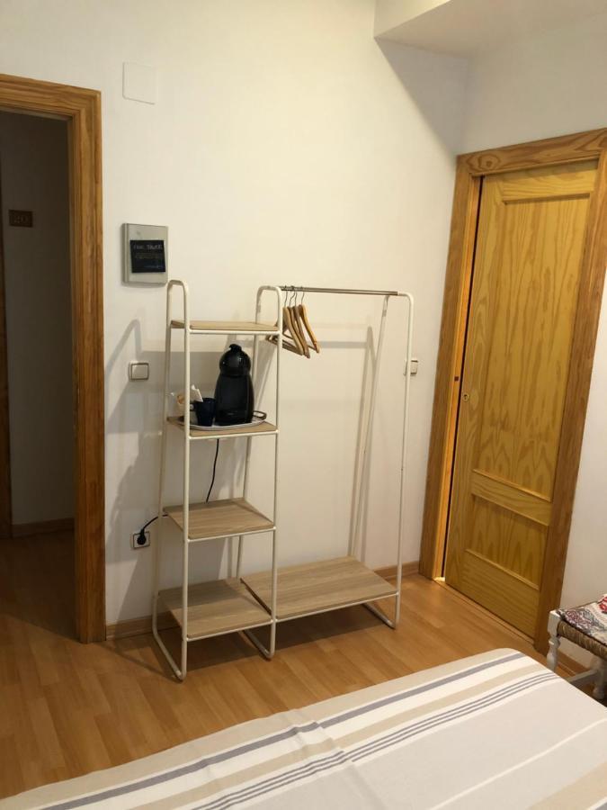 Hostal Escartin Сабиньяниго Экстерьер фото
